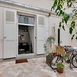 Studio Design Au Coeur Du Marais